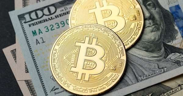 Trump Family's DeFi Venture Chooses Aptos for New Stablecoin Trump Family's DeFi Venture Chooses Aptos for New Stablecoin