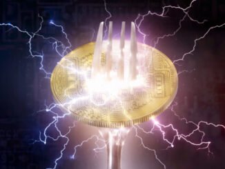 BCH Breaks Above $500 Support as Bitcoin Selloff Creates Divergence Opportunity